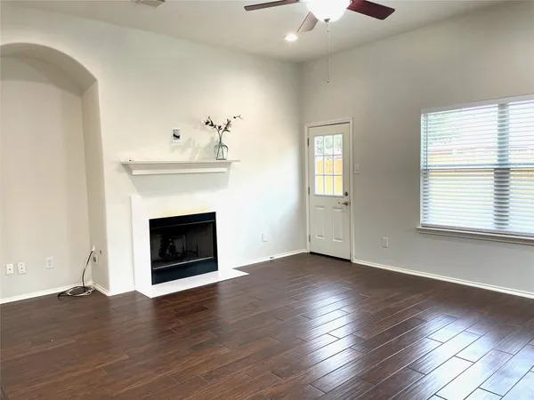 $2,150 | 24922 Oconee Court, Tomball, TX 77375