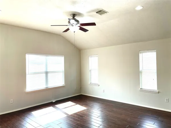 $2,150 | 24922 Oconee Court, Tomball, TX 77375