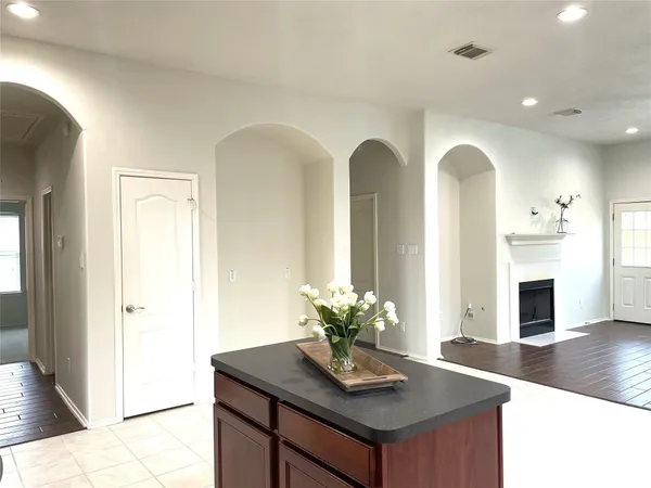 $2,150 | 24922 Oconee Court, Tomball, TX 77375