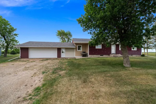 $325,000 | 2137 50th Avenue, Jasper, MN 56144