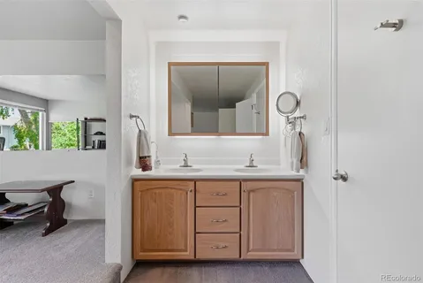 $325,000 | 3081 South Macon Circle, Aurora, CO 80014