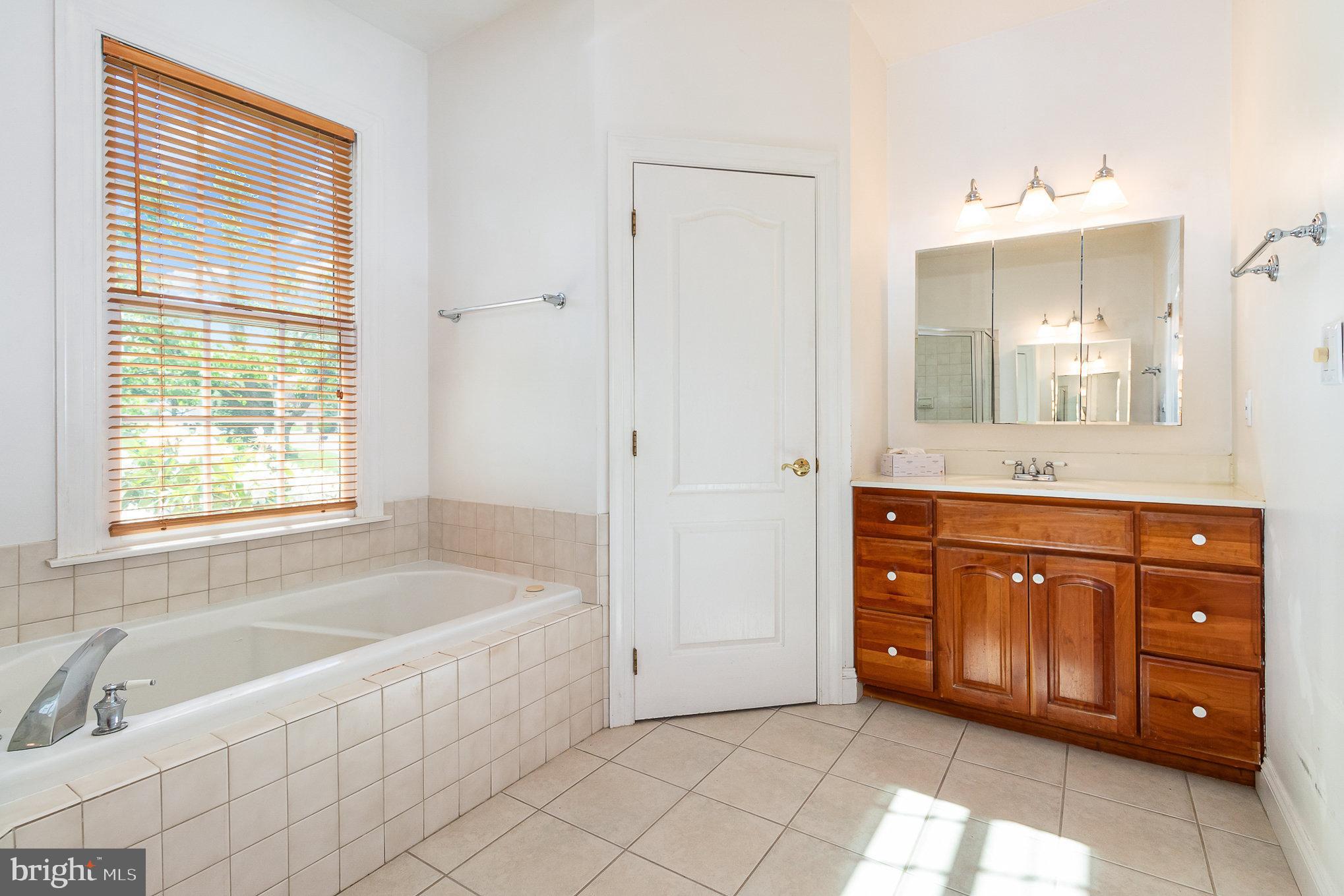 1081 Country Club Road Camp Hill, PA 17011 - Photo 18 of 37 Gallery Image 18