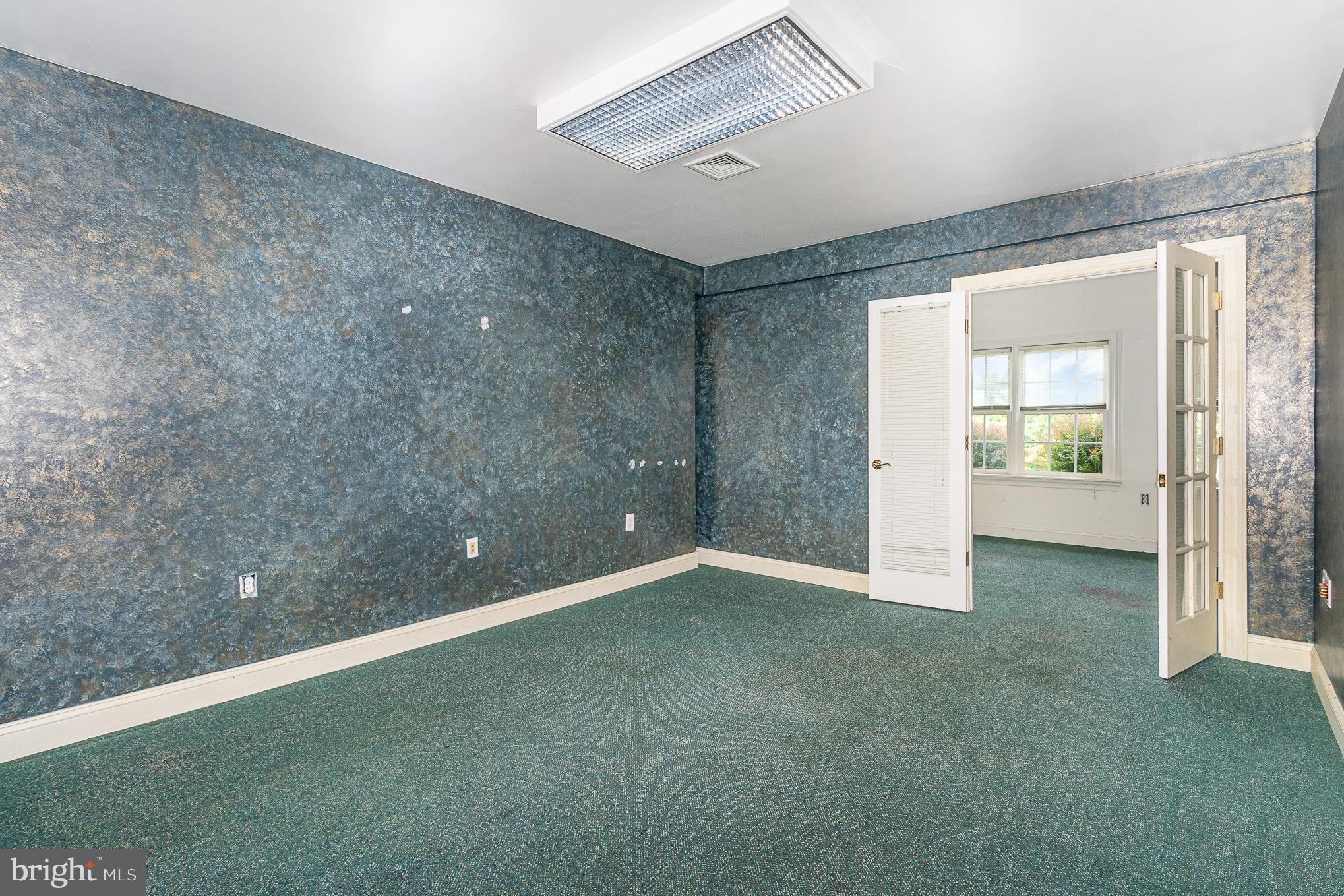1081 Country Club Road Camp Hill, PA 17011 - Photo 28 of 37 Gallery Image 28