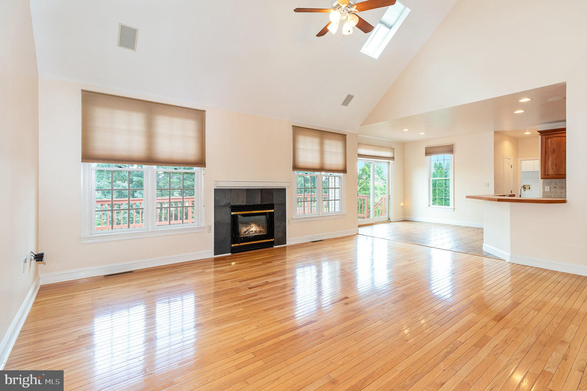 1081 Country Club Road Camp Hill, PA 17011 - Photo 6 of 37 Gallery Image 6