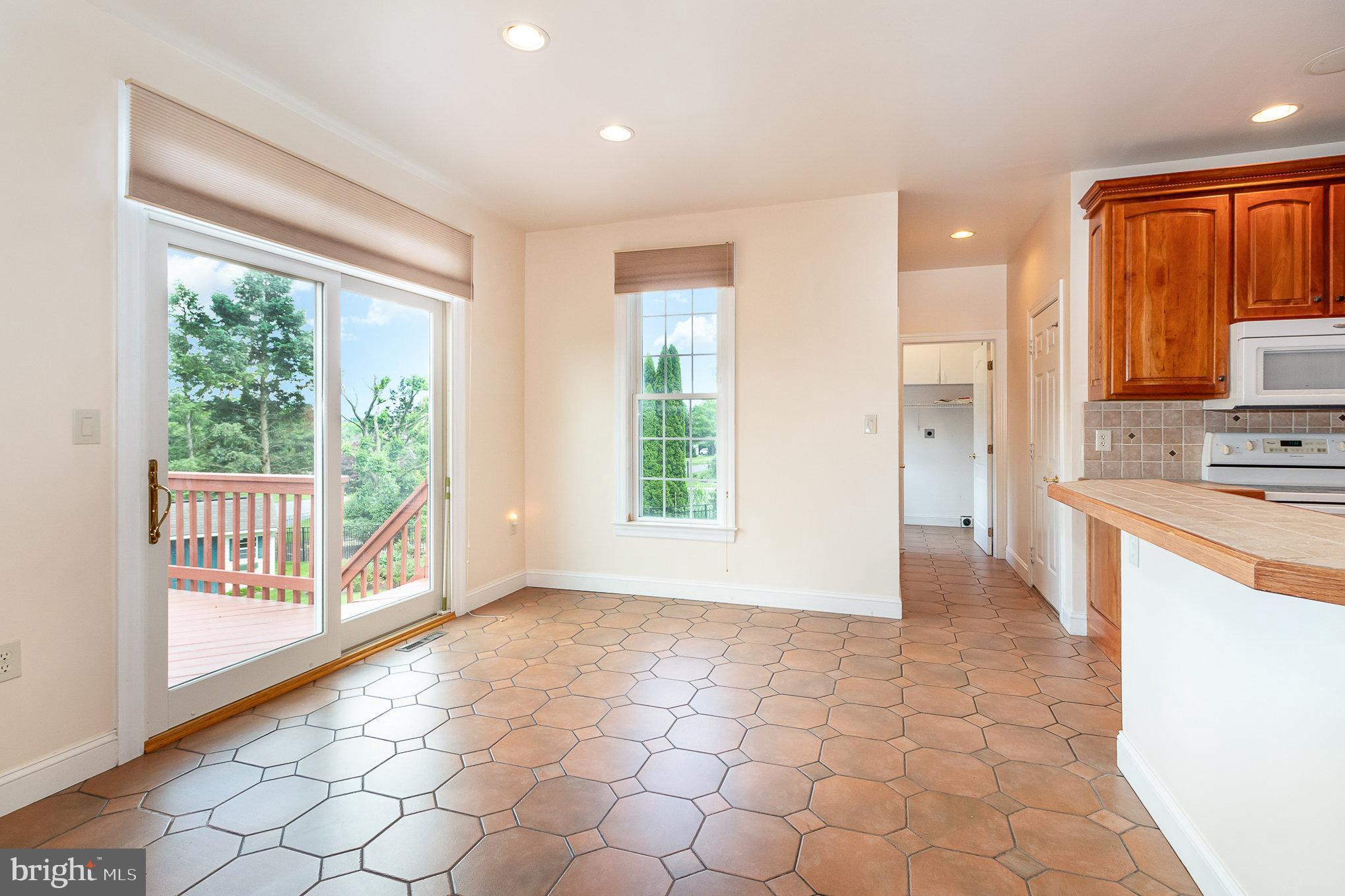 1081 Country Club Road Camp Hill, PA 17011 - Photo 7 of 37 Gallery Image 7
