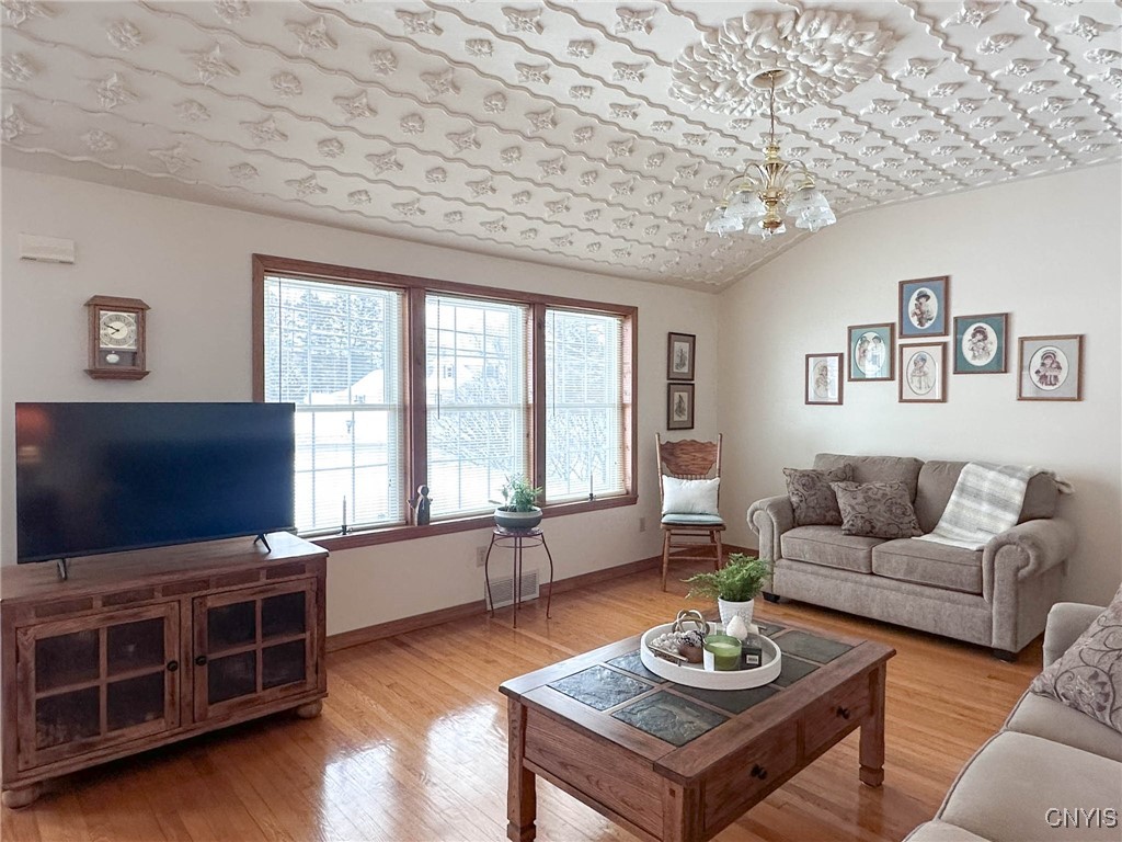 5621 Trenton Road Deerfield, NY 13502 - Photo 7 of 50