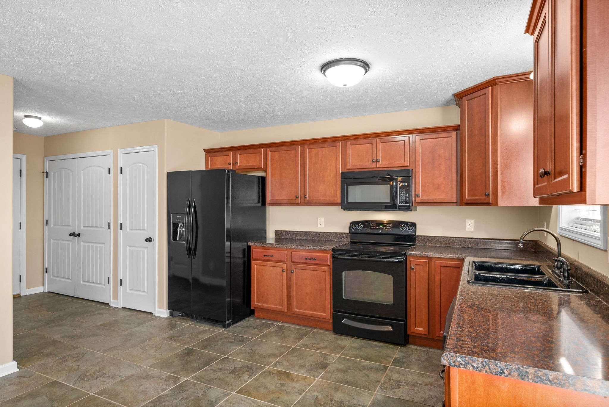 1940 Patton Road Clarksville, TN 37042 - Photo 19 of 42 Gallery Image 19