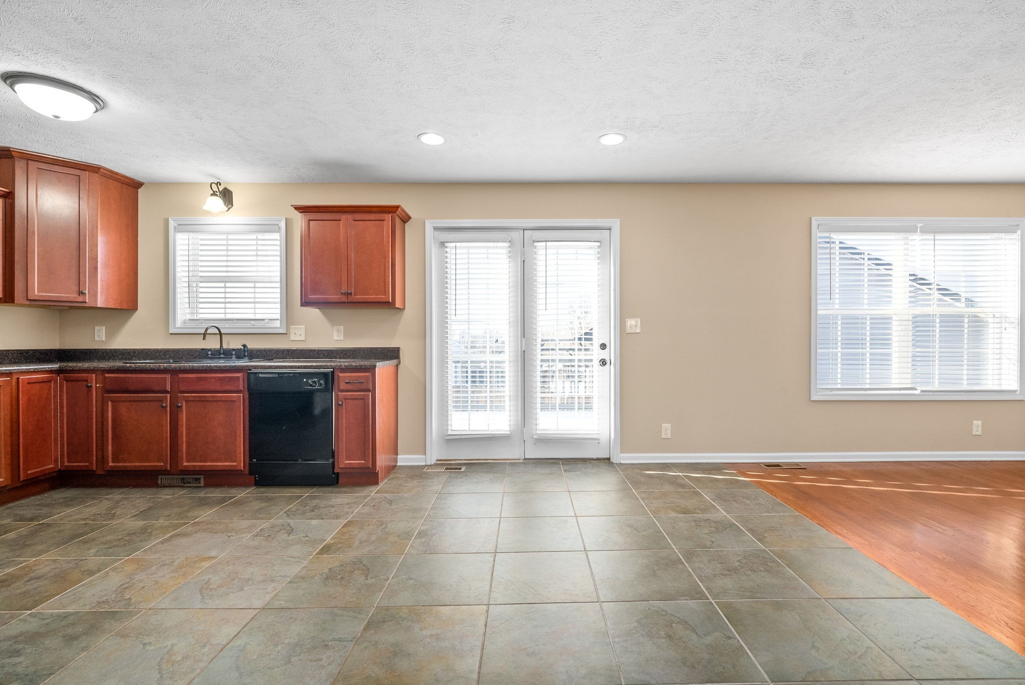 1940 Patton Road Clarksville, TN 37042 - Photo 20 of 42 Gallery Image 20