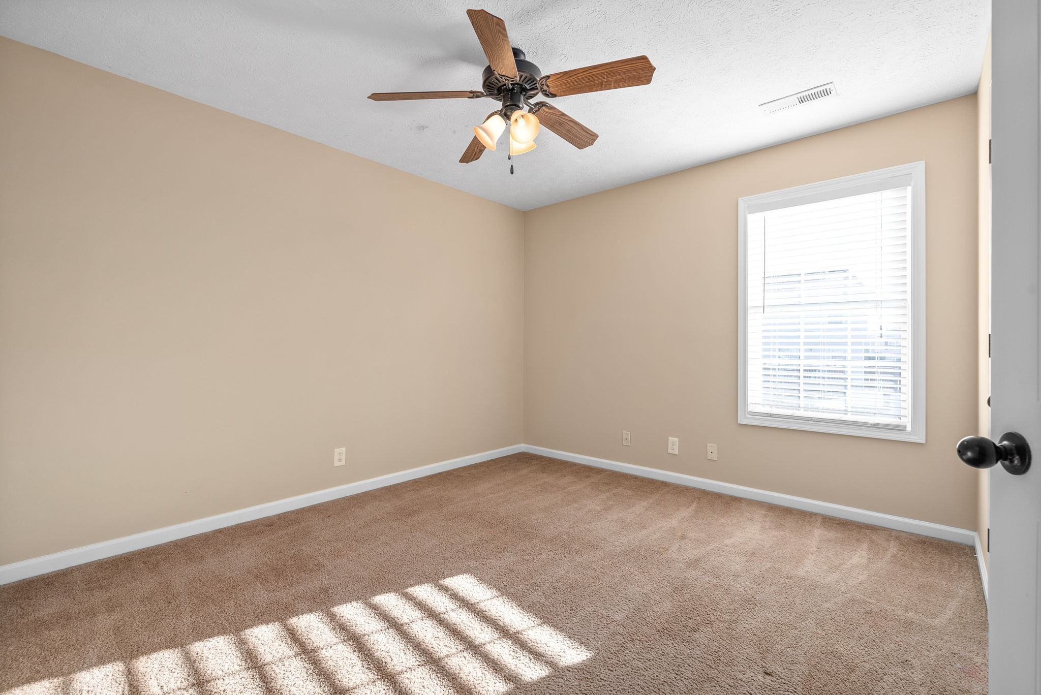 1940 Patton Road Clarksville, TN 37042 - Photo 28 of 42 Gallery Image 28