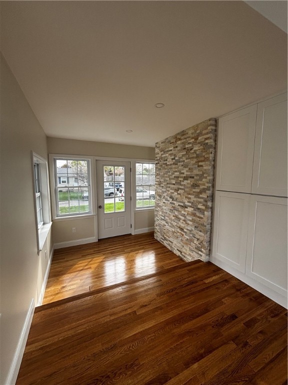21 Rogers Road Warwick, RI 02888 - Photo 2 of 15 Gallery Image 2