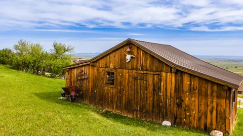 $2,500,000 | 88 Lower Hideaway Lane, Sheridan, WY 82801