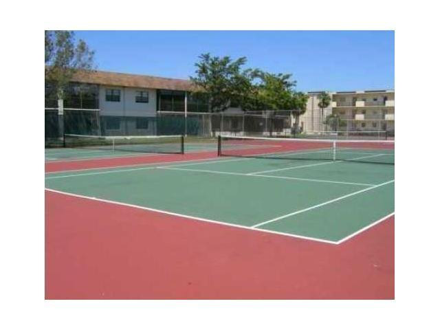 351 Cambridge Road, Unit 203 Hollywood, FL 33024 - Photo 12 of 14 Tennis Court