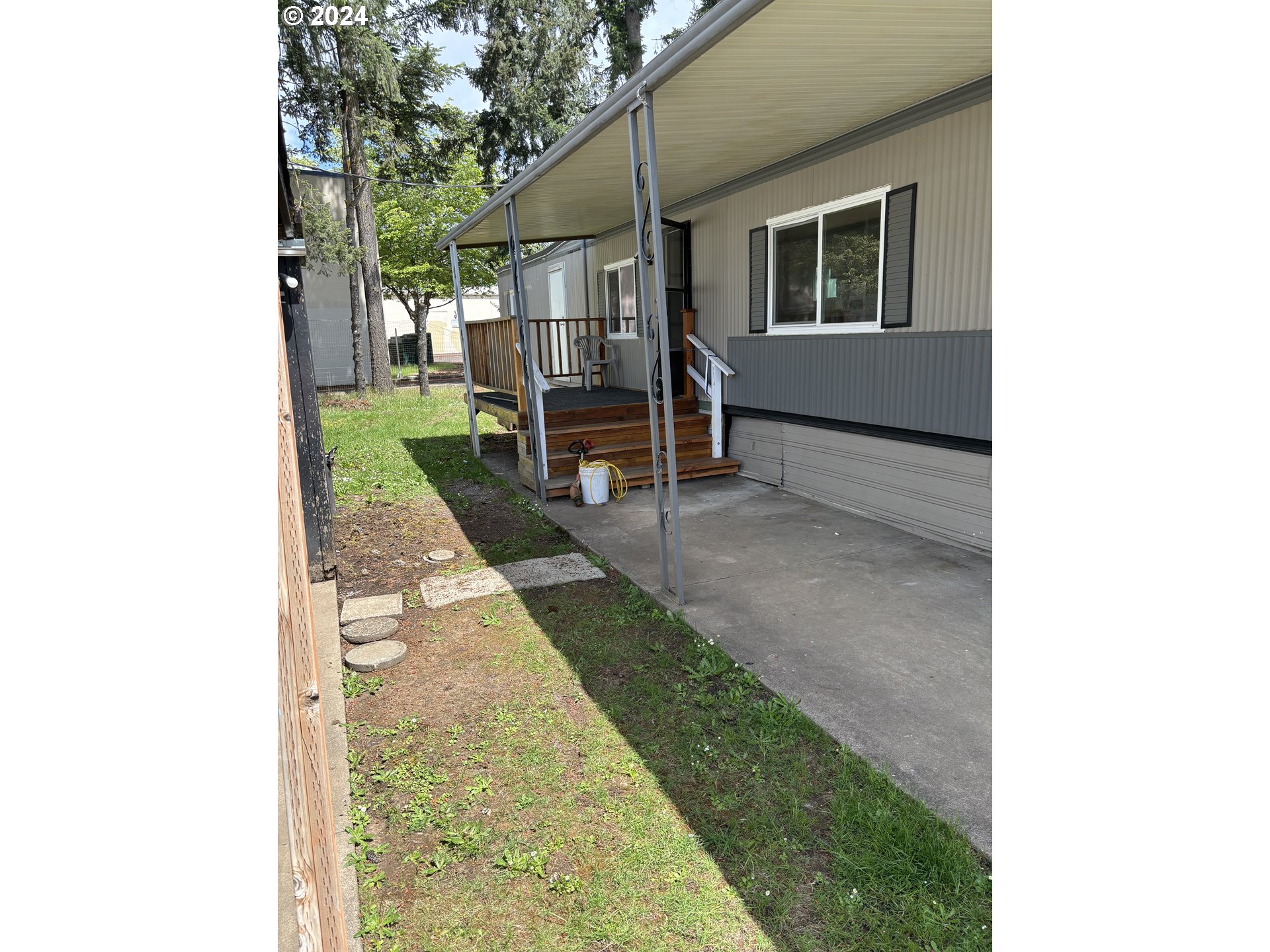 205 South 54th Street Springfield, OR 97478 - Photo 2 of 19 a view of a house with a backyard