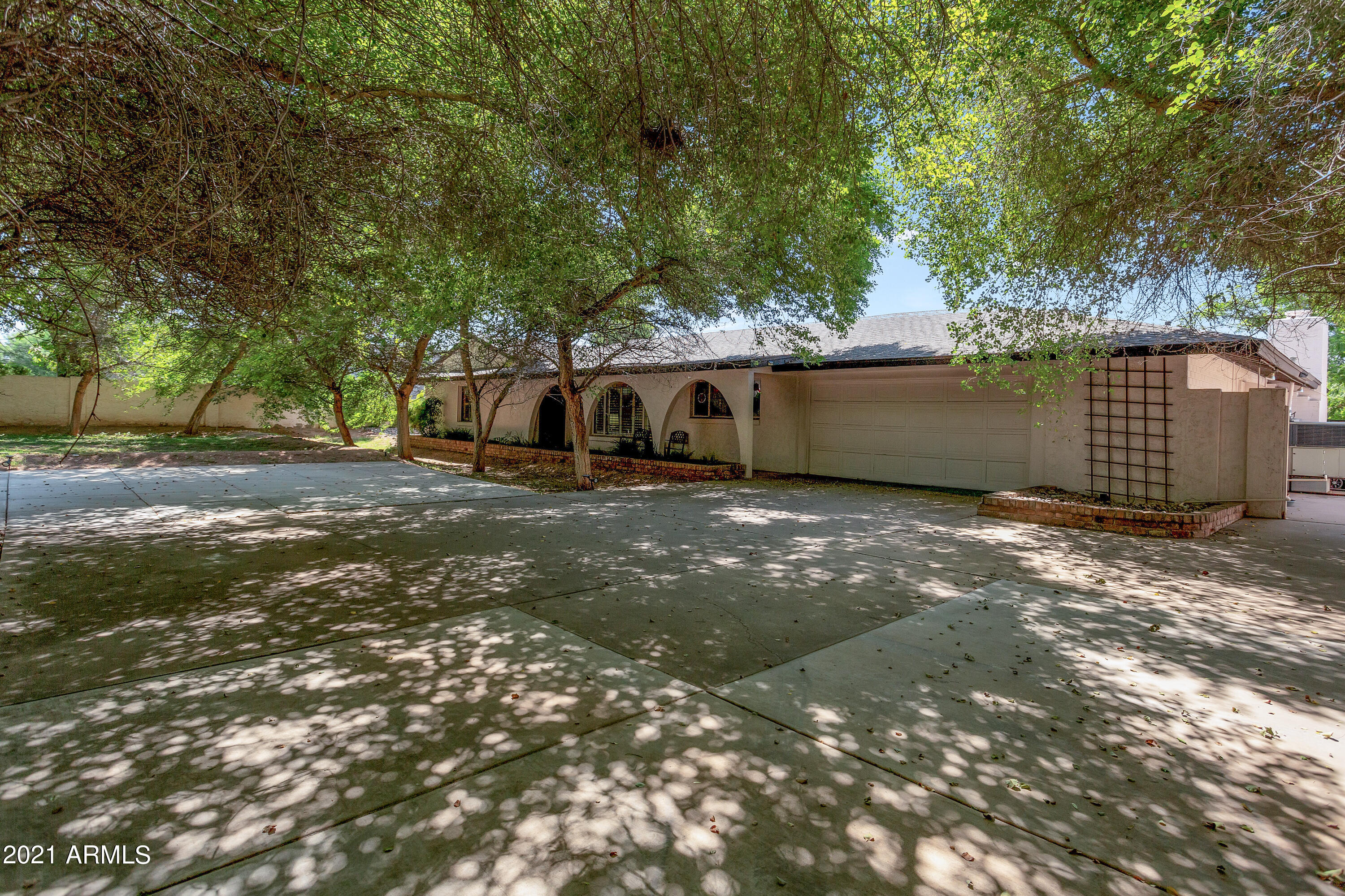 4541 East Camelback Road Phoenix, AZ 85018 - Photo 1 of 1 Front Yard