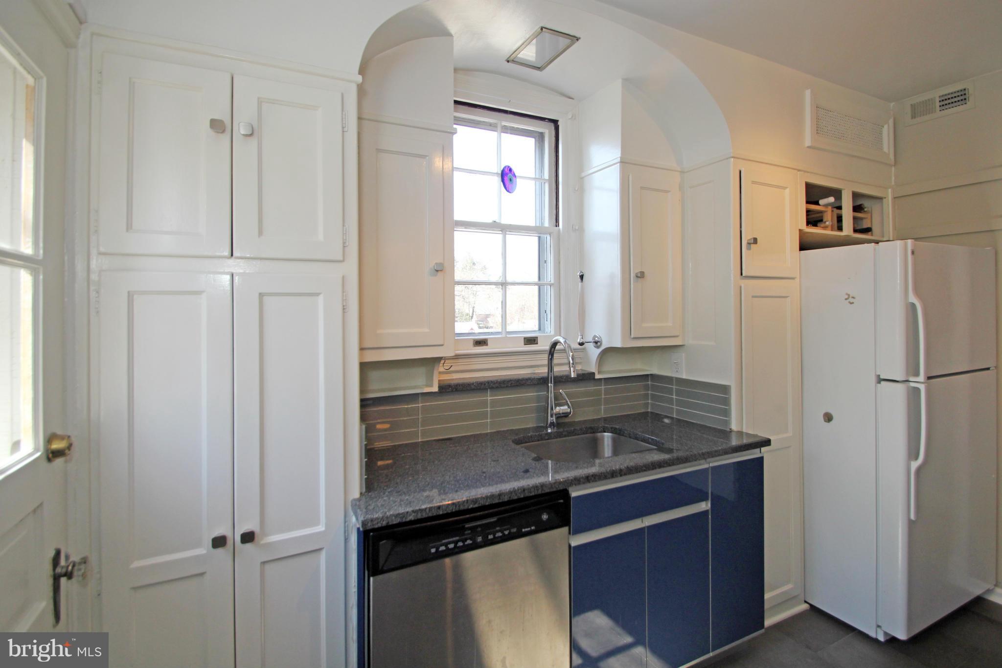 527 Ashford Road Silver Spring, MD 20910 - Photo 12 of 28 Kitchen