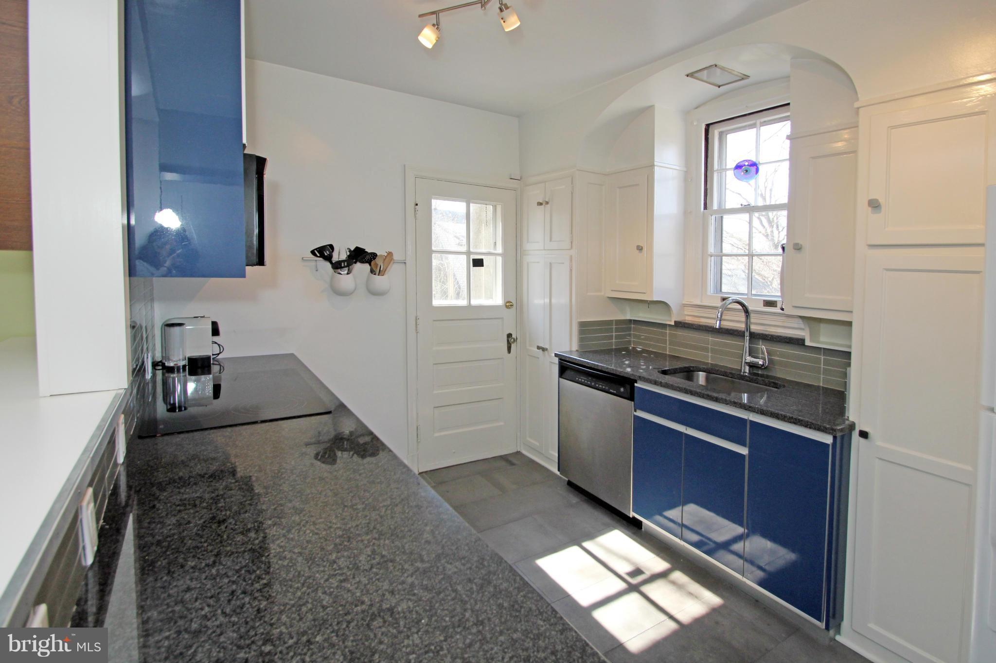 527 Ashford Road Silver Spring, MD 20910 - Photo 14 of 28 Kitchen