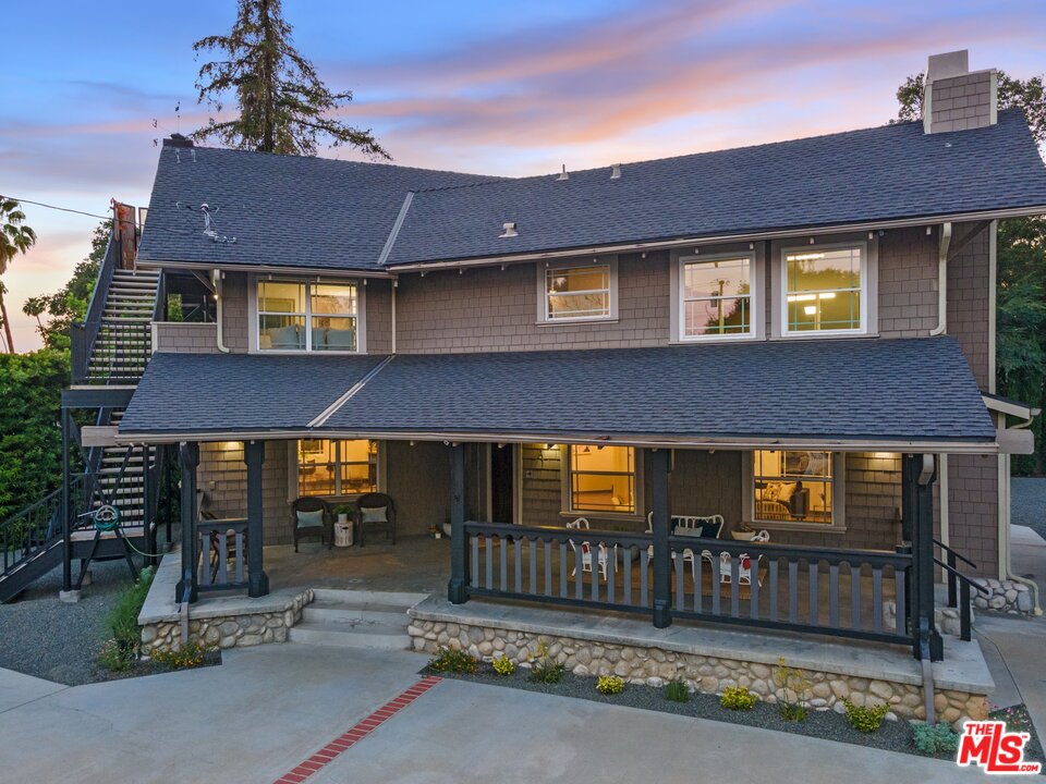 285 Barthe Drive Pasadena, CA 91103 - Photo 4 of 53 a front view of a house with a yard