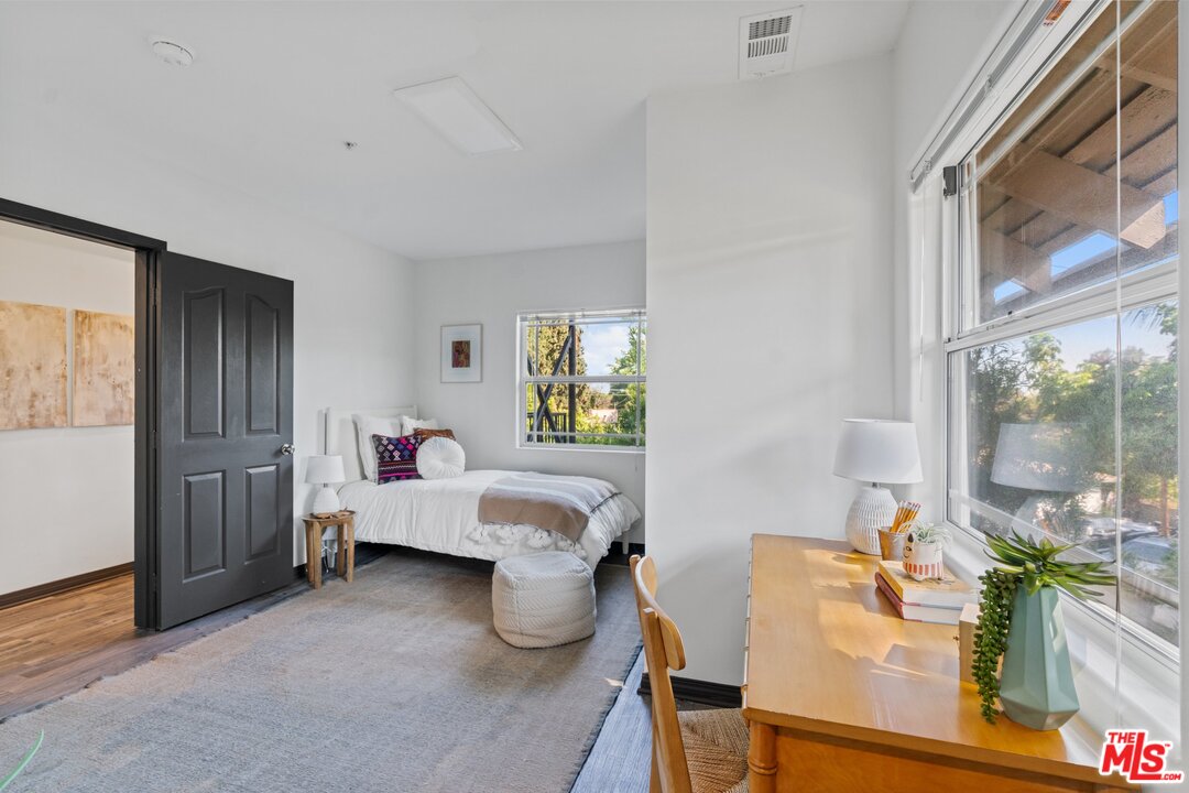 285 Barthe Drive Pasadena, CA 91103 - Photo 36 of 53 a living room with furniture and a window
