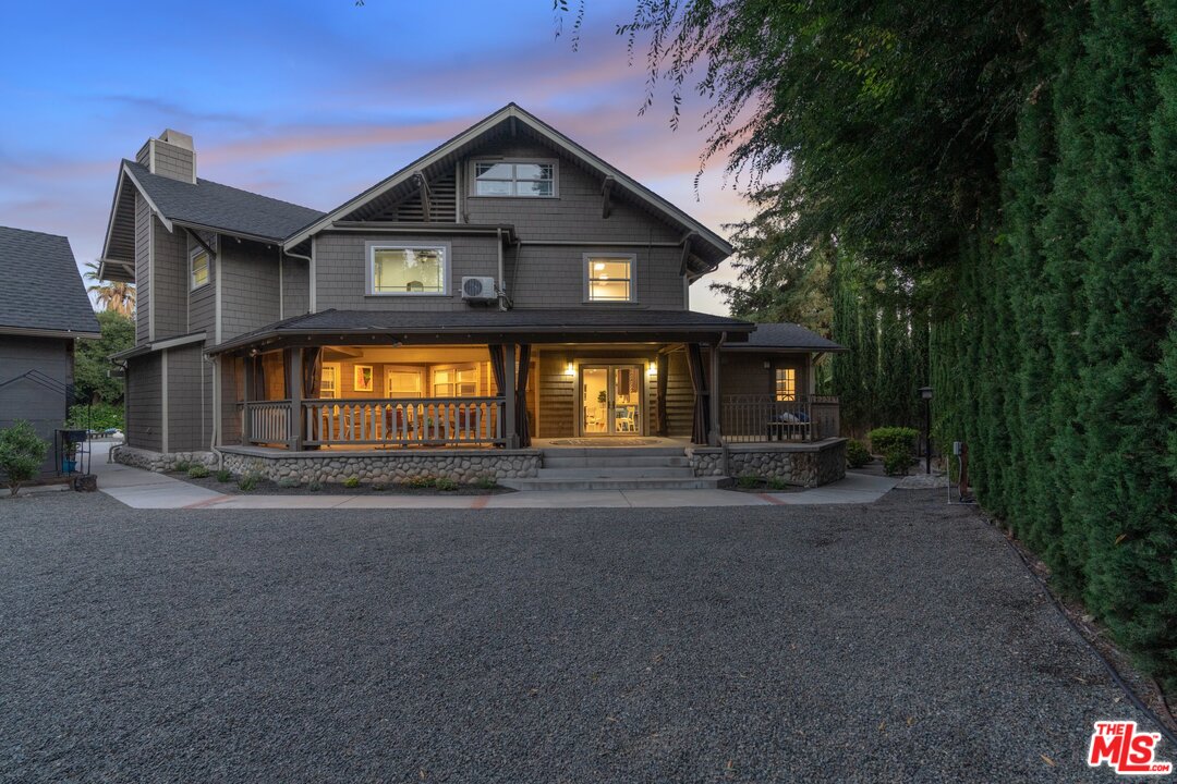 285 Barthe Drive Pasadena, CA 91103 - Photo 49 of 53 a front view of a house with garden