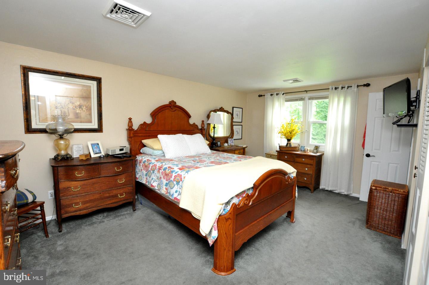 51 Taunton Road Medford, NJ 08055 - Photo 30 of 36 Gallery Image 30