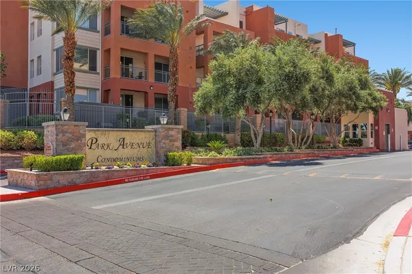 $1,900 | 91 East Agate Avenue, Unit 507, Las Vegas, NV 89123