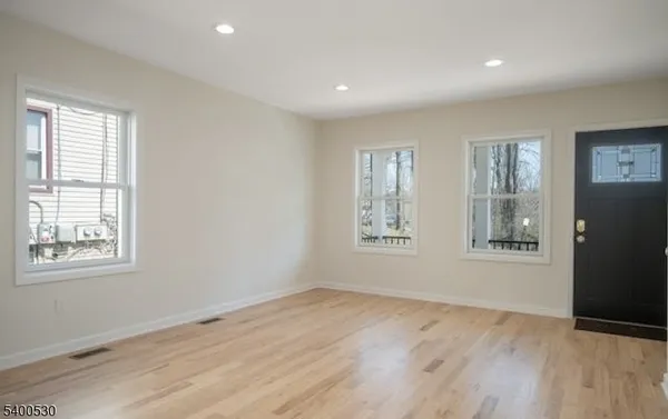 $4,000 | 16 Olyphant Place, Unit 1, Morristown, NJ 07960