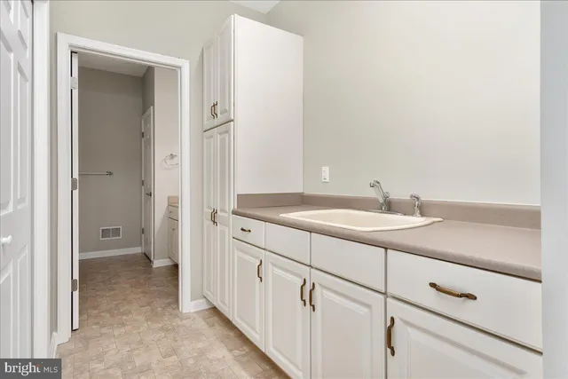 $379,900 | 1845 Meridian Drive, Hagerstown, MD 21742