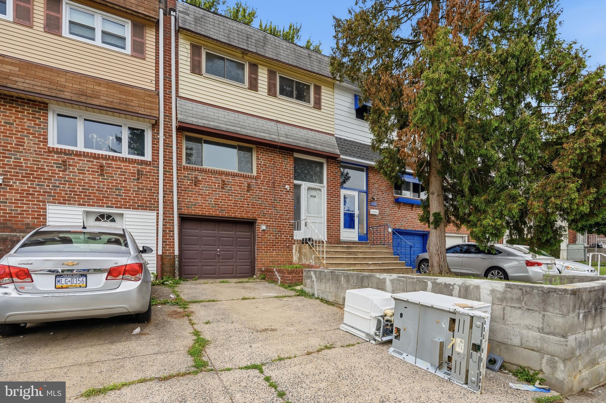 3130 Morning Glory Road Philadelphia, PA 19154 - Photo 3 of 31 Gallery Image 3