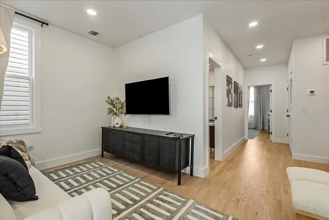 $3,800 | 97-99 Zabriskie Street, Unit 3R, Jersey City, NJ 07307