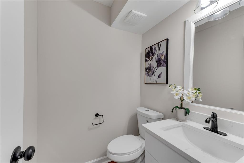 3091 Colonial Way, Unit J3 Atlanta, GA 30341 - Photo 17 of 45