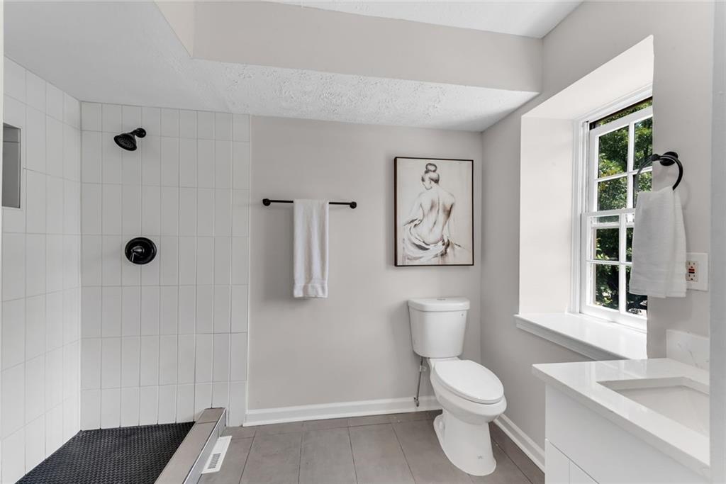 3091 Colonial Way, Unit J3 Atlanta, GA 30341 - Photo 23 of 45