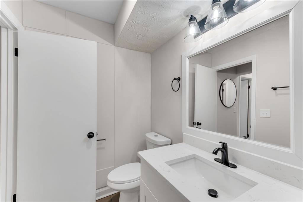 3091 Colonial Way, Unit J3 Atlanta, GA 30341 - Photo 31 of 45