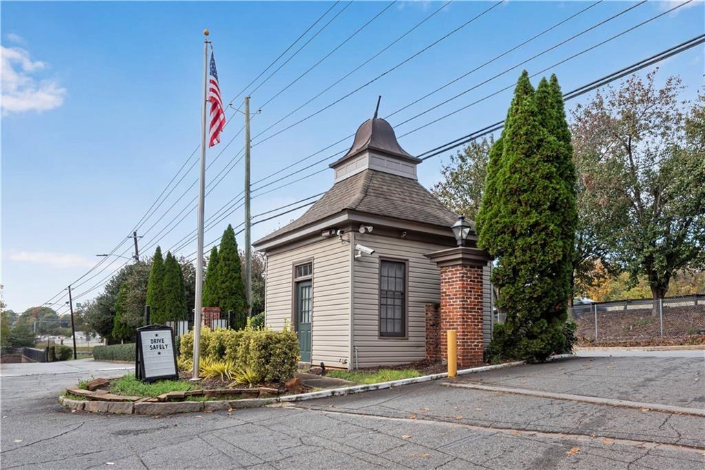 3091 Colonial Way, Unit J3 Atlanta, GA 30341 - Photo 39 of 45