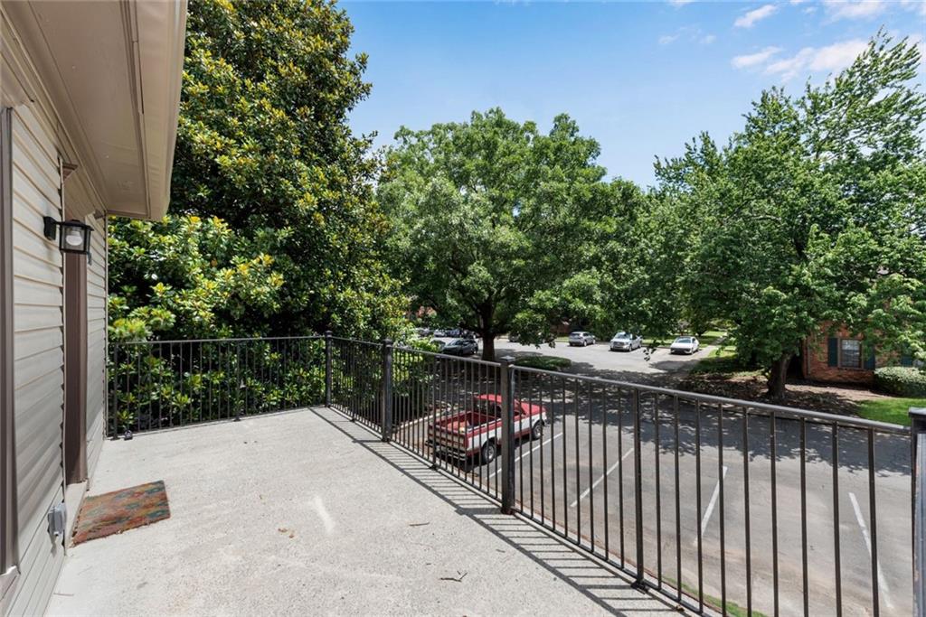 3091 Colonial Way, Unit J3 Atlanta, GA 30341 - Photo 7 of 45