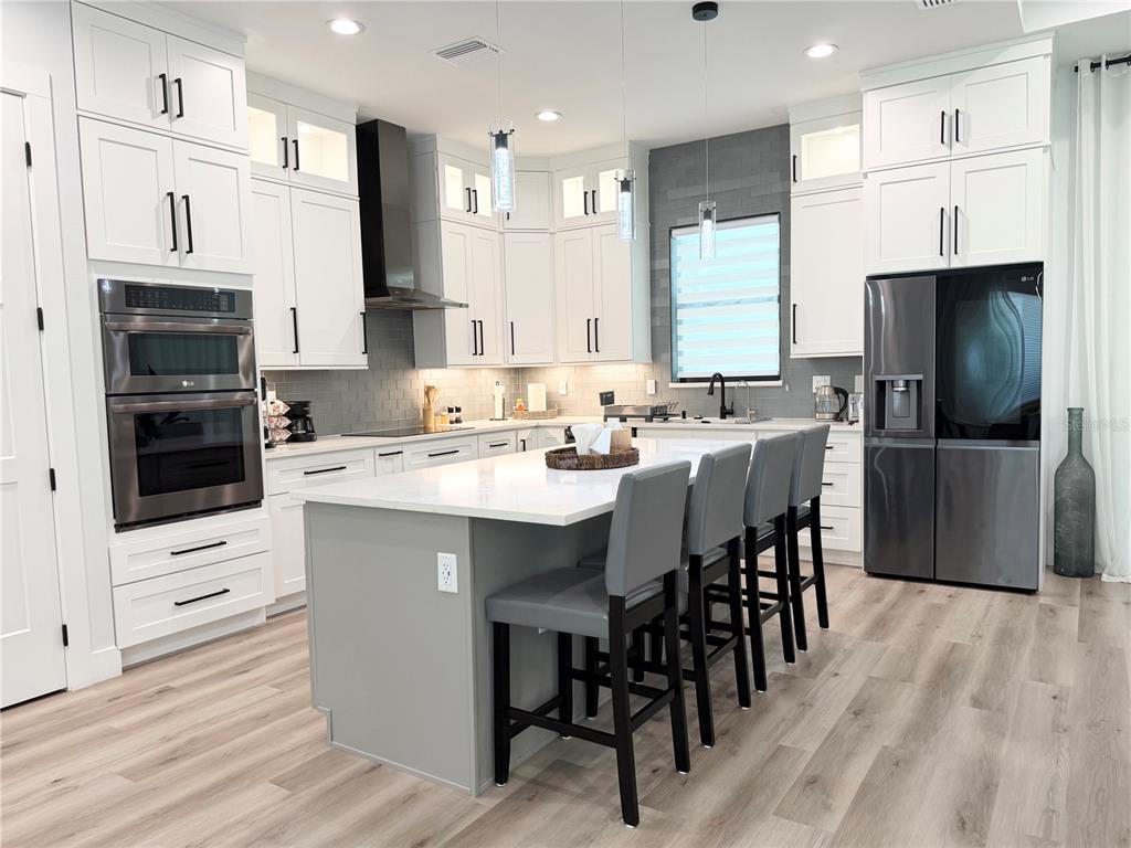 4722 Neptune Road Venice, FL 34293 - Photo 9 of 28