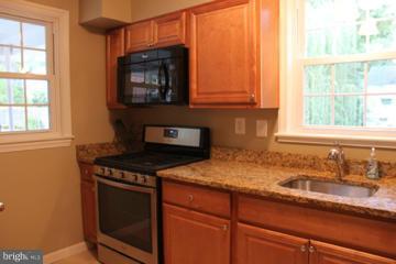 10419 Inwood Avenue Silver Spring, MD 20902 - Photo 8 of 24 Kitchen