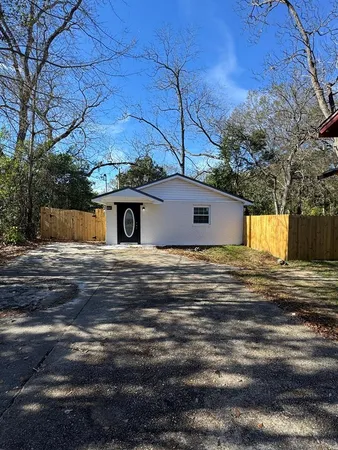$130,000 | 241 Headland Avenue, Dothan, AL 36303