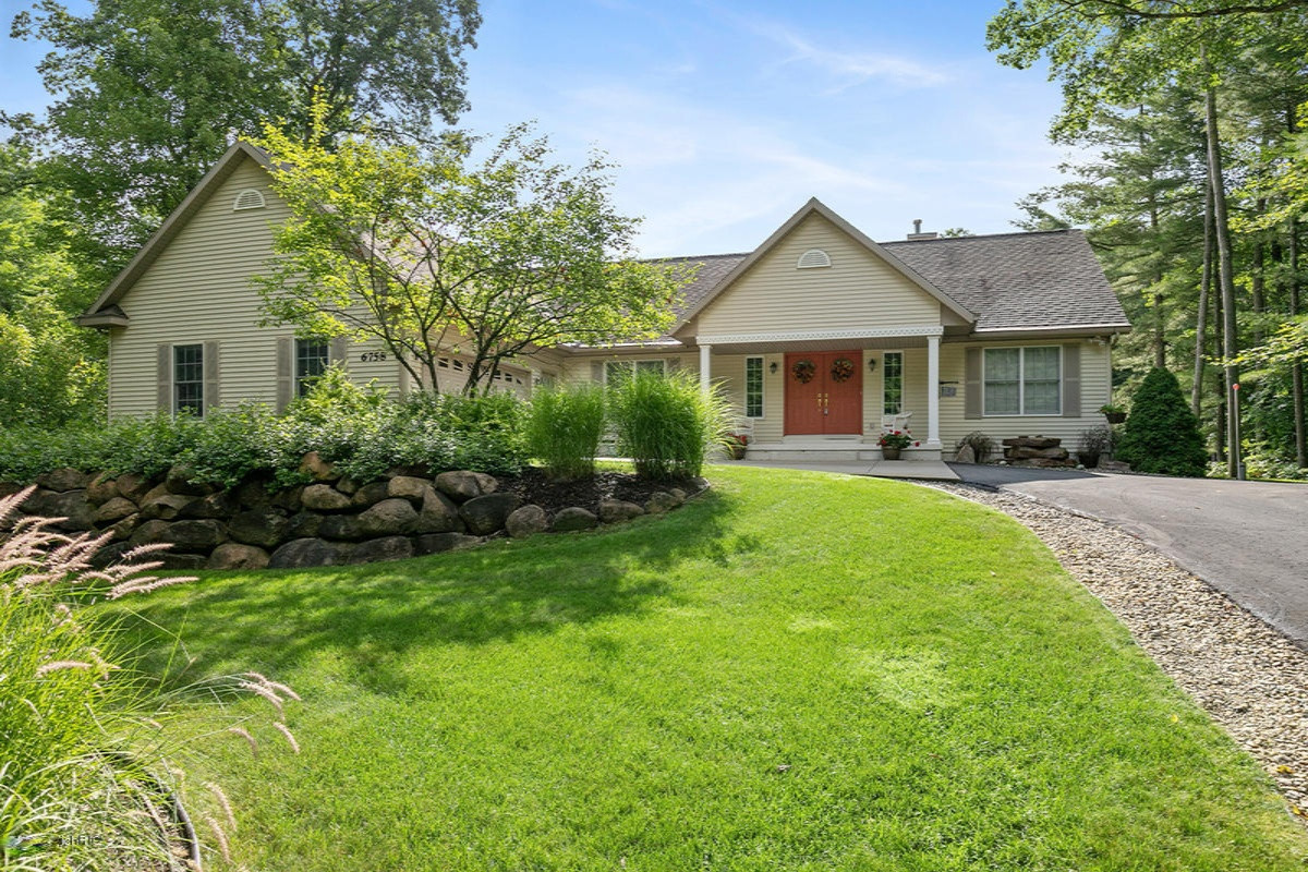 6758 Beechnut Ridge Canadian Lakes, MI 49346 - Photo 1 of 49 IMG_1013