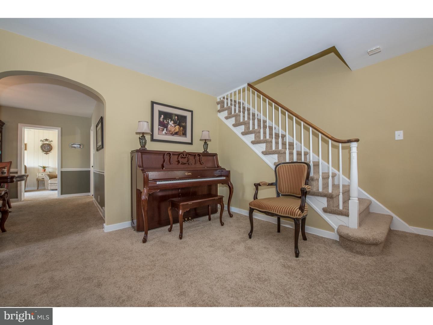 800 Valley Road Havertown, PA 19083 - Photo 3 of 25 Living Room