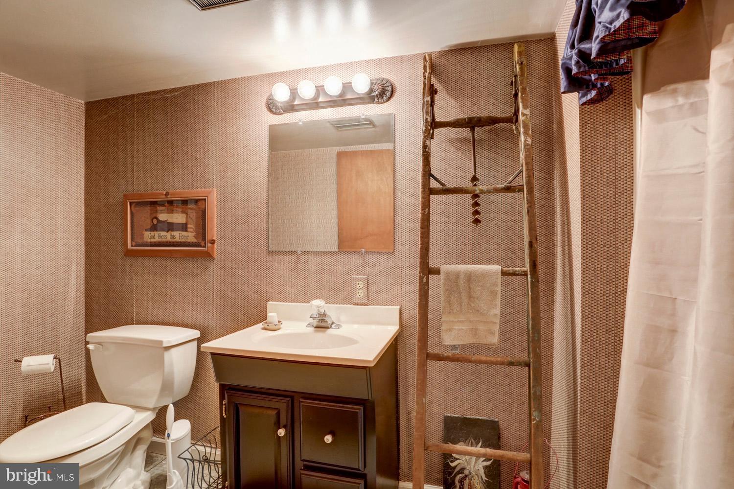 812 Hillaire Road Lancaster, PA 17601 - Photo 26 of 35 Gallery Image 26