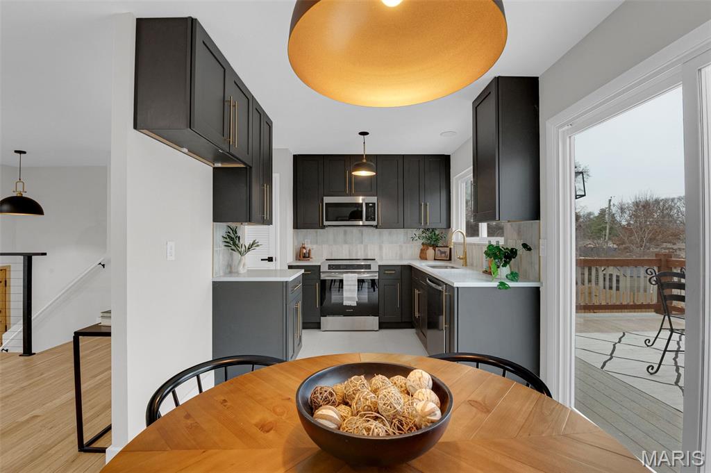 417 Palermo Drive Ballwin, MO 63021 - Photo 5 of 32