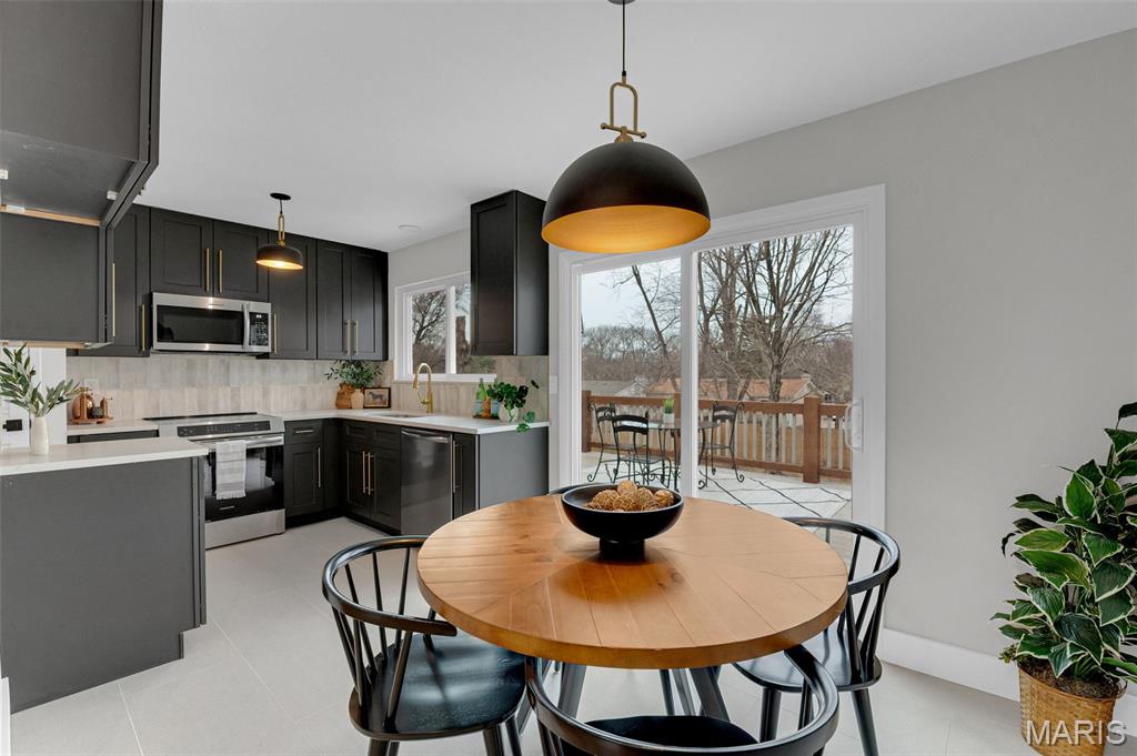 417 Palermo Drive Ballwin, MO 63021 - Photo 9 of 32