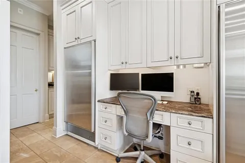 $1,700,000 | 19 Pebble Beach Lane, New Orleans, LA 70131