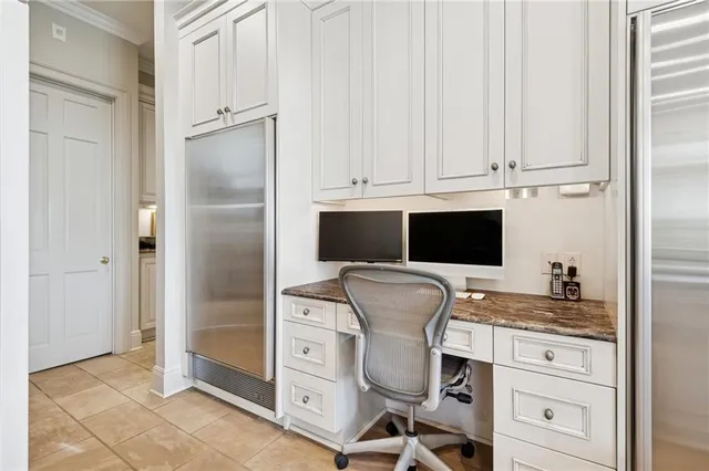 $1,700,000 | 19 Pebble Beach Lane, New Orleans, LA 70131