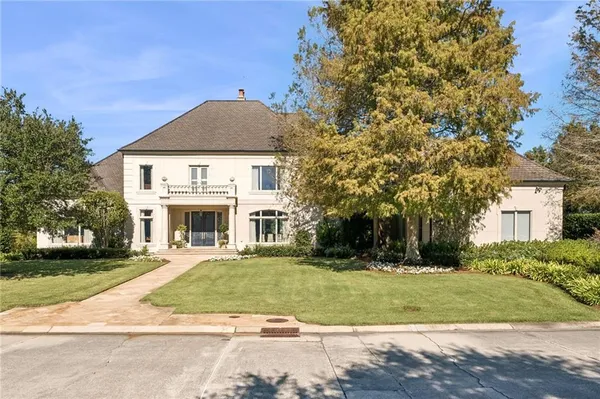 $1,700,000 | 19 Pebble Beach Lane, New Orleans, LA 70131