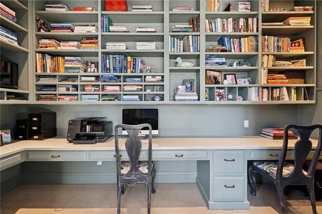 $1,700,000 | 19 Pebble Beach Lane, New Orleans, LA 70131