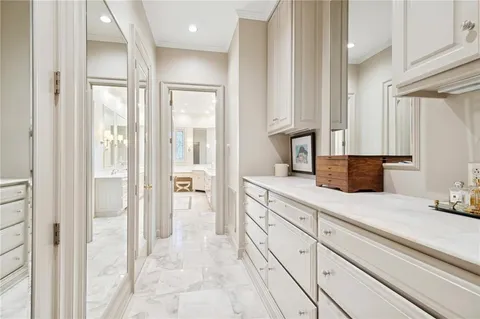 $1,700,000 | 19 Pebble Beach Lane, New Orleans, LA 70131