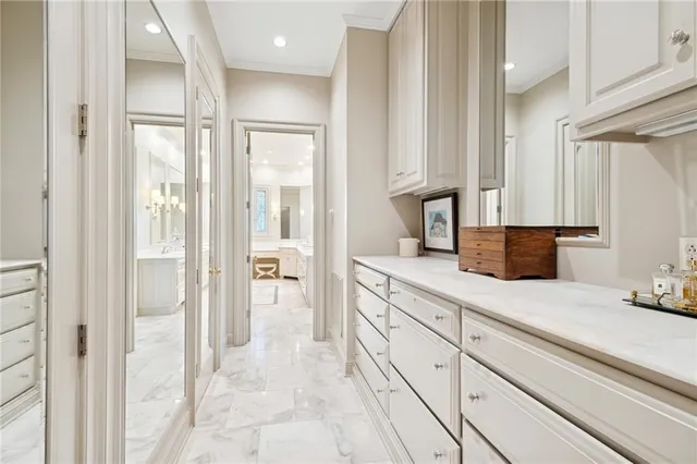 $1,700,000 | 19 Pebble Beach Lane, New Orleans, LA 70131