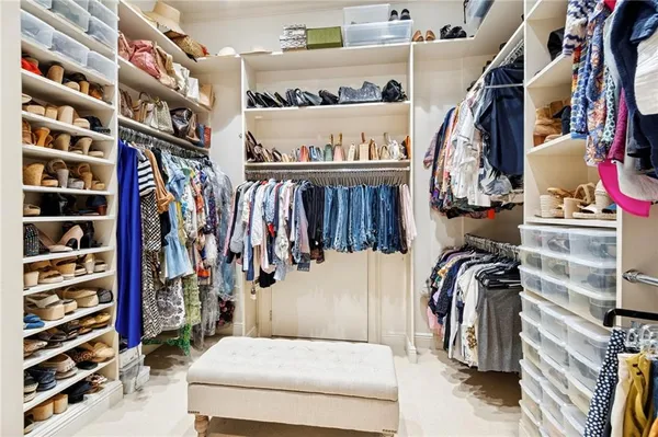 $1,700,000 | 19 Pebble Beach Lane, New Orleans, LA 70131