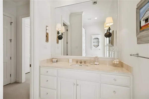 $1,700,000 | 19 Pebble Beach Lane, New Orleans, LA 70131